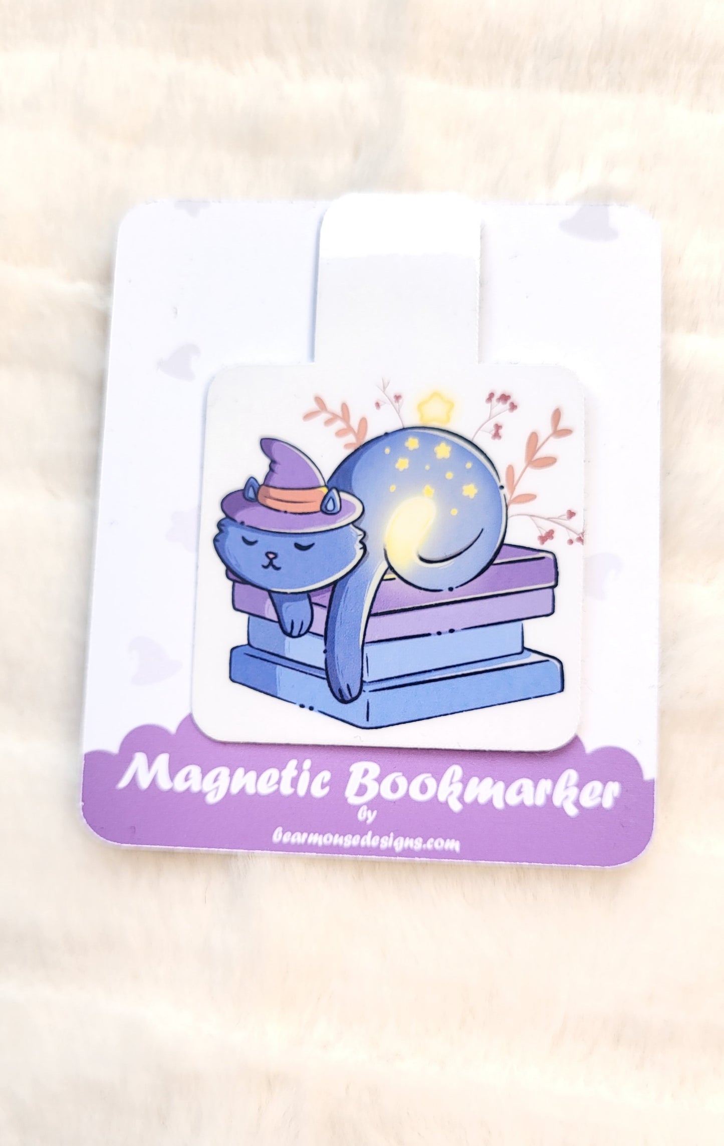 Magic cat magnetic bookmark